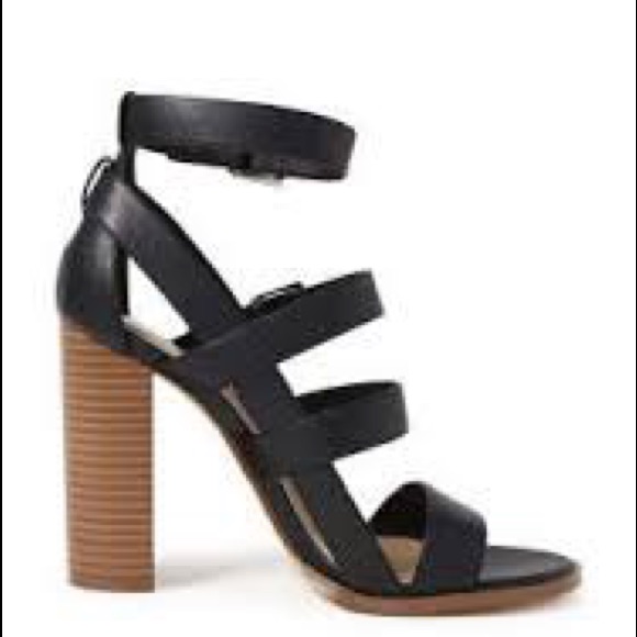 Forever 21 - Stacked Heel Strappy Sandal Sz 7